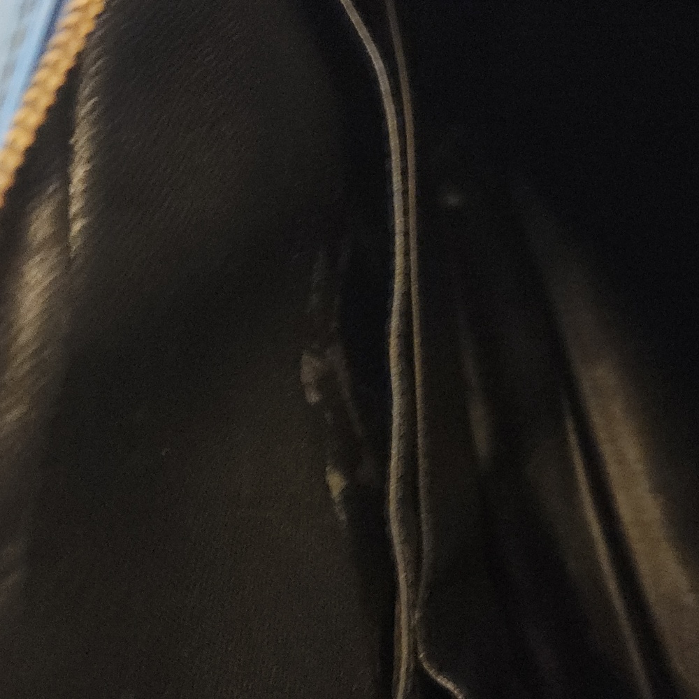 Louis Vuitton Epi briefcase - Picture 8 of 11